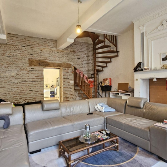  Annonces LOT ET GARONNE : Immeuble | LAFITTE-SUR-LOT (47320) | 381 m2 | 129 000 € 