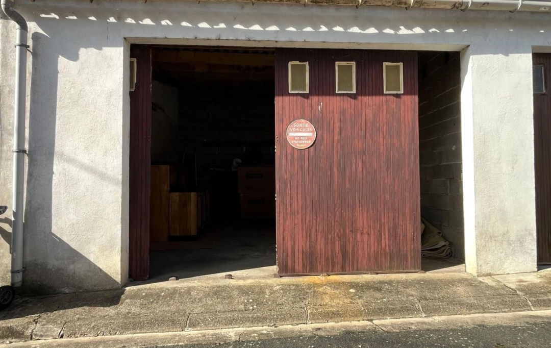 Annonces LOT ET GARONNE : Garage / Parking | TONNEINS (47400) | 30 m2 | 18 000 € 