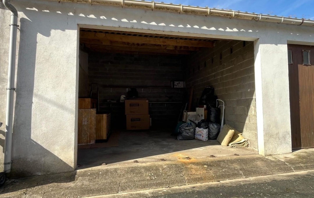 Annonces LOT ET GARONNE : Garage / Parking | TONNEINS (47400) | 30 m2 | 18 000 € 