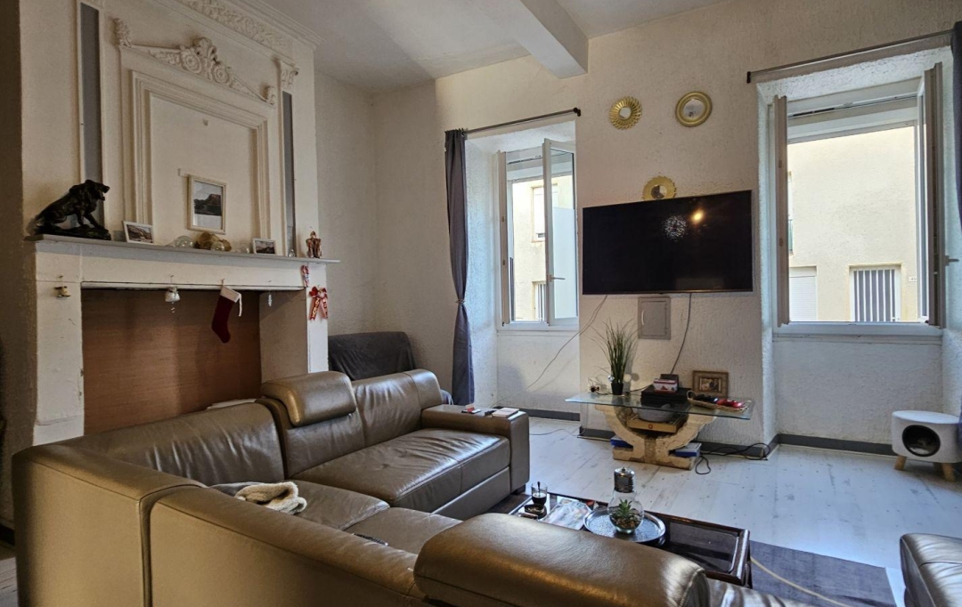 Annonces LOT ET GARONNE : Immeuble | LAFITTE-SUR-LOT (47320) | 381 m2 | 129 000 € 