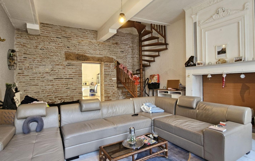 Annonces LOT ET GARONNE : Immeuble | LAFITTE-SUR-LOT (47320) | 381 m2 | 129 000 € 