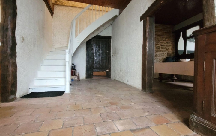 Maison   CLAIRAC  151 m2 108 000 € 